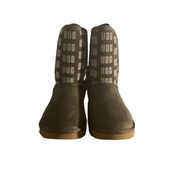 UGG CLASSIC SHORT II GRAPHIC BOOTS SIZE 6 GRAY/GREEN - Picture 2 of 4